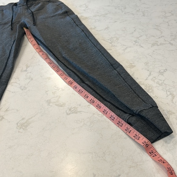 Lululemon On Track Jogger Heathered Black Size 2 - Picture 14 of 16